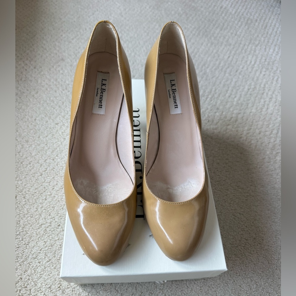 LK Bennett patent leather heels size 39